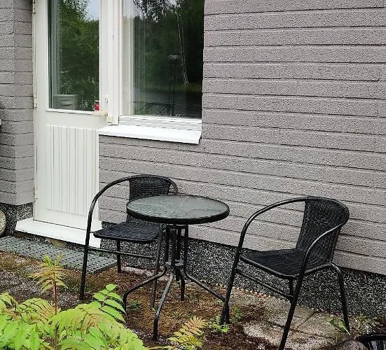 By 10 Minutes From Tampere Centrum ホームステイ Lempäälä